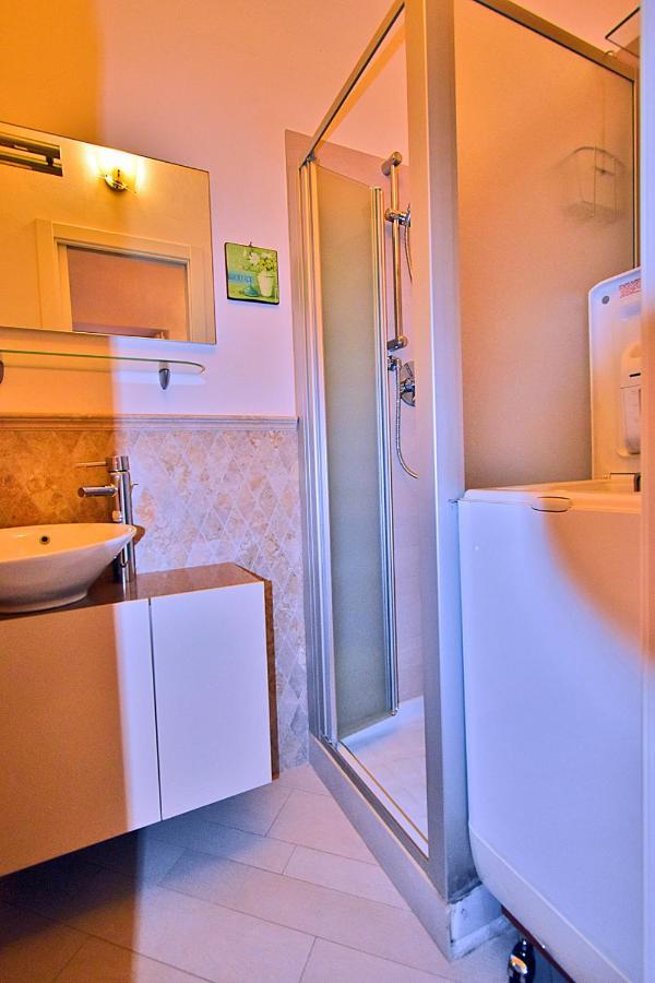 La Tana Del Poeta Apartamento Lerici Exterior foto